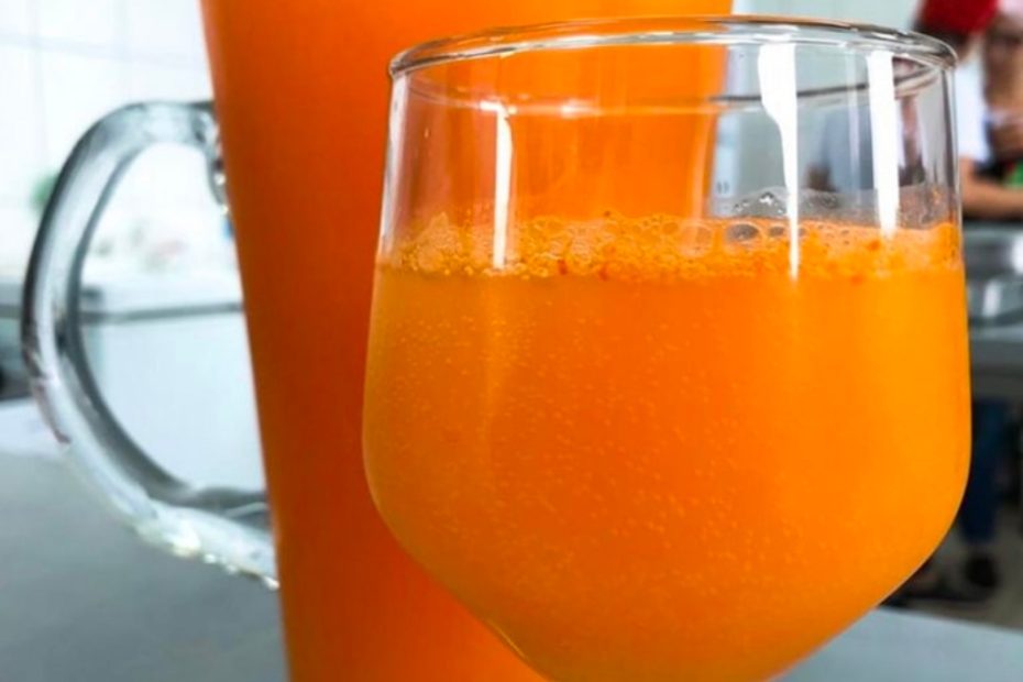 Essa Fanta caseira é maravilhosa, só tomo esse refrigerante, faço 2 litros e deixo na geladeira