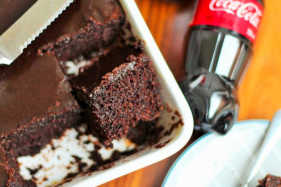 Bolo de Coca Cola com chocolate de um livro de receitas antigo da minha mãe